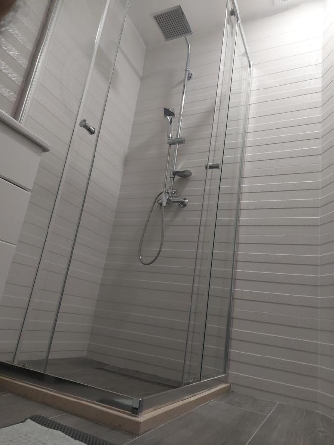 Lucic Guesthouse Cetynia Zewnętrze zdjęcie